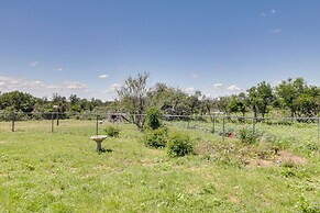 Hunt, Fish, Unwind: Countryside Escape in Texas!