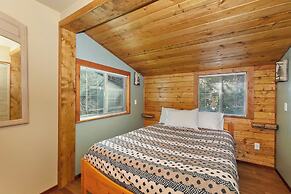 Tranquil 2-Bedroom Retreat