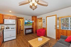 Tranquil 2-Bedroom Retreat