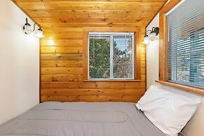 Tranquil 2-Bedroom Retreat