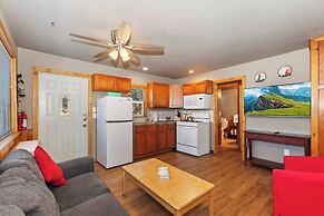 Tranquil 2-Bedroom Retreat