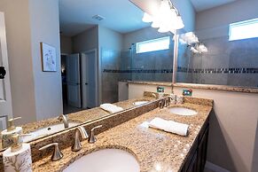 Spacious With Private Pool Ideal for Families