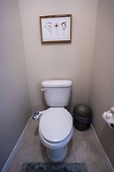 Spacious With Private Pool Ideal for Families