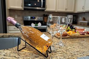 Spacious With Private Pool Ideal for Families