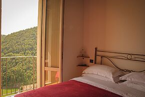 Rocca Contrada relais