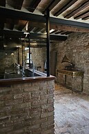 Rocca Contrada relais