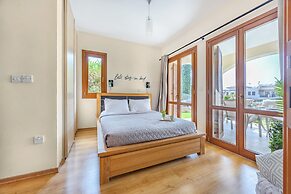 Aa02 Adjacent to Aphrodite Hills- Communal Pool, Garden