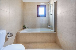 Aa02 Adjacent to Aphrodite Hills- Communal Pool, Garden
