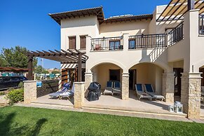 Aa02 Adjacent to Aphrodite Hills- Communal Pool, Garden