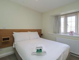 Harcombe House Rooms - First Floor Double