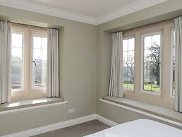 Harcombe House Rooms - First Floor Double