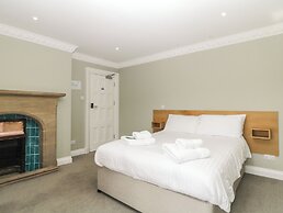 Harcombe House Rooms - First Floor King