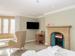 Harcombe House Rooms - First Floor King