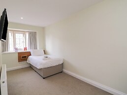 Harcombe House Rooms - First Floor Single