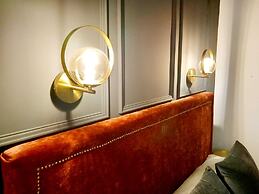 Aposentos La Condesa by La Condesa Carmen