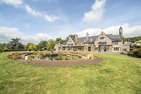 Pebble & Pine at Harcombe House
