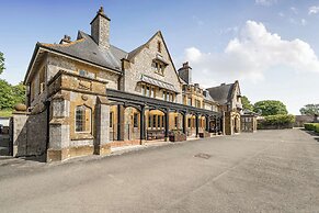 Pebble & Pine at Harcombe House