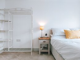 The Isabella Studio by Richmond Park