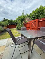 Twickenham Hideaway in London