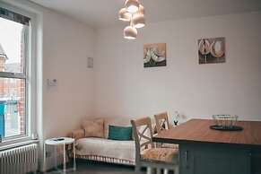 The Twickenham Apartment Near Strawberry Hill