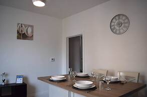 The Twickenham Apartment Near Strawberry Hill