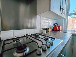 The Twickenham Apartment Near Strawberry Hill