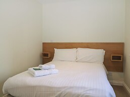 Harcombe House Rooms - First Floor Double