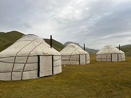 Kel-Suu Kyrgyzstan Yurt Camp
