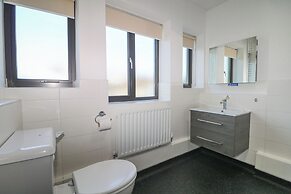 Marine Court Suite