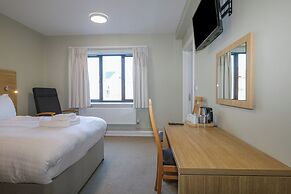 Marine Court Suite