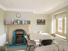 Marine Court Suite