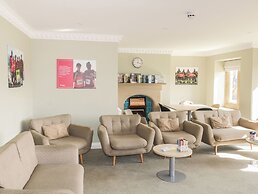 Marine Court Suite