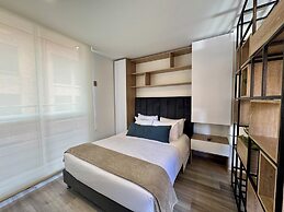 Cozy Loft in 93 park