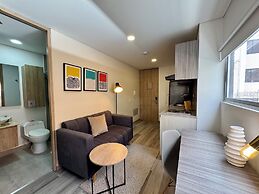 Cozy Loft in 93 park