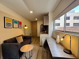 Cozy Loft in 93 park