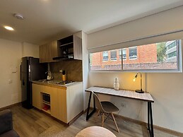 Cozy Loft in 93 park