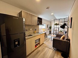 Cozy Loft in 93 park