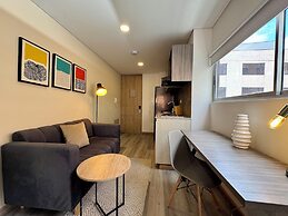 Cozy Loft in 93 park