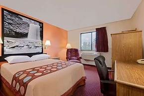 Hillside Inn & Suite