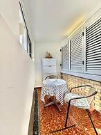 Two Bedroom Apt near Slovenska Beach