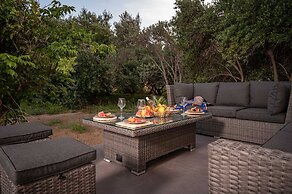 Seaside Villa Angel - Samos Cozy Getaway