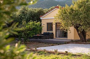 Seaside Villa Angel - Samos Cozy Getaway