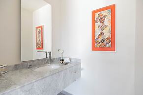 Luxurious Penthouse and Jungle View