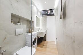 Emily Luxury Veranda