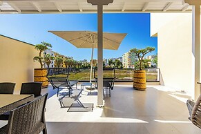 Emily Luxury Veranda