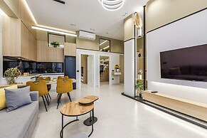 Emily Luxury Veranda