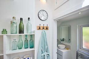 Host Stay Garden Studio