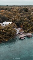 Casa la Joya de Bacalar Lake Front