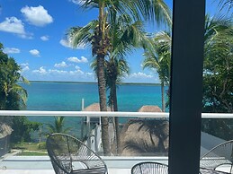 Casa la Joya de Bacalar Lake Front