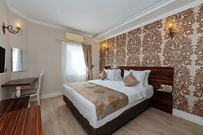 PORTO AZUL OTEL
